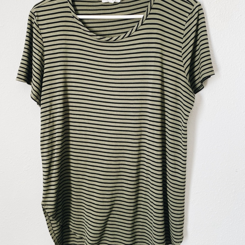 Women’s Maurice’s casual top. Scoop neck. Olive green. Striped. Size medium.